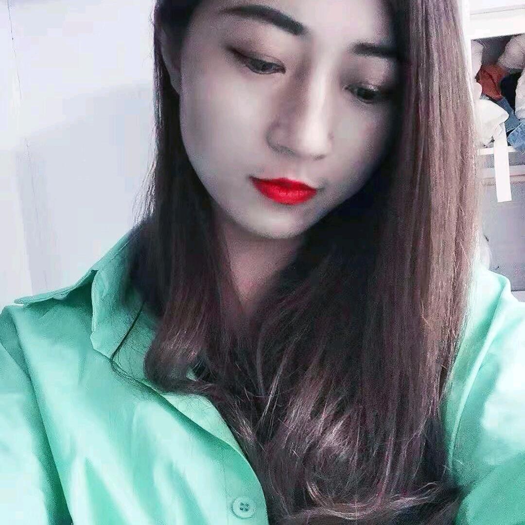 琴儿爱穿搭