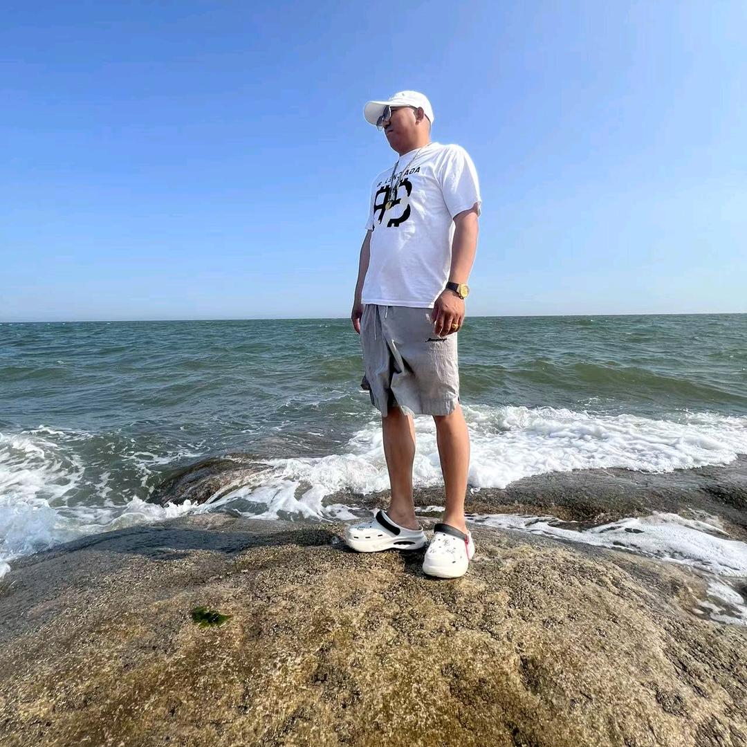 🚬浓烟ღ伴᭄酒ꦿ᭄[干杯]