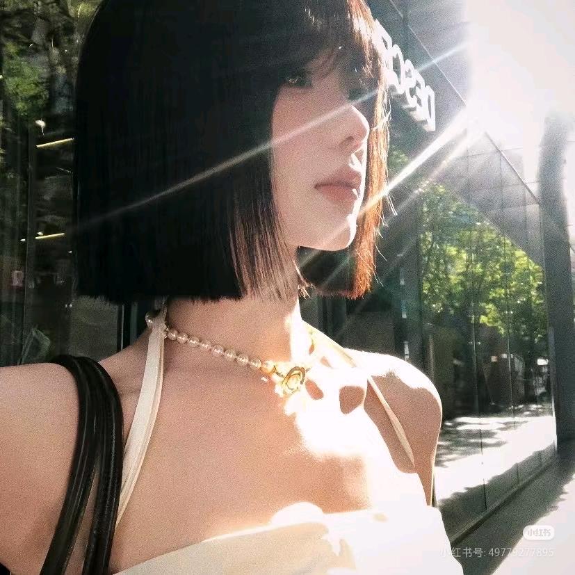 🦋.