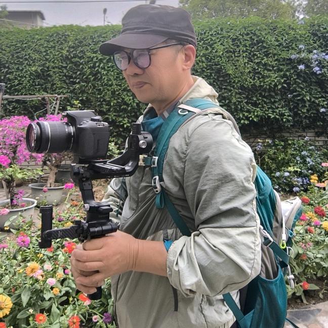 龙峰阁广告经营部