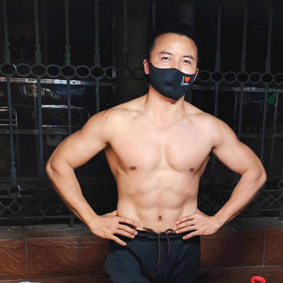 威爸小厨小姜