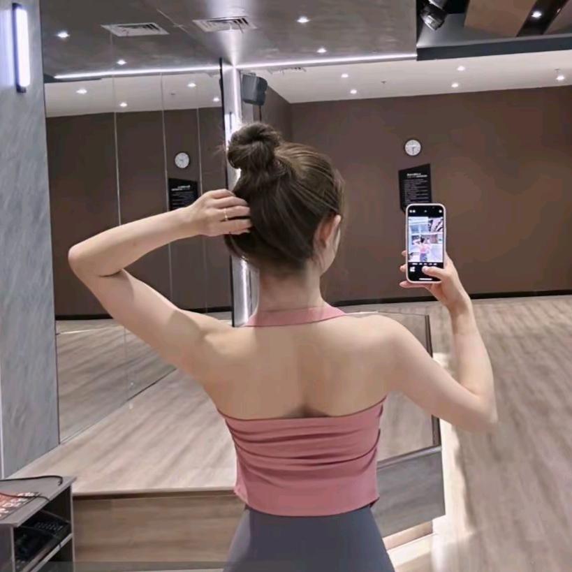 卖奶粉的小姐姐🌻