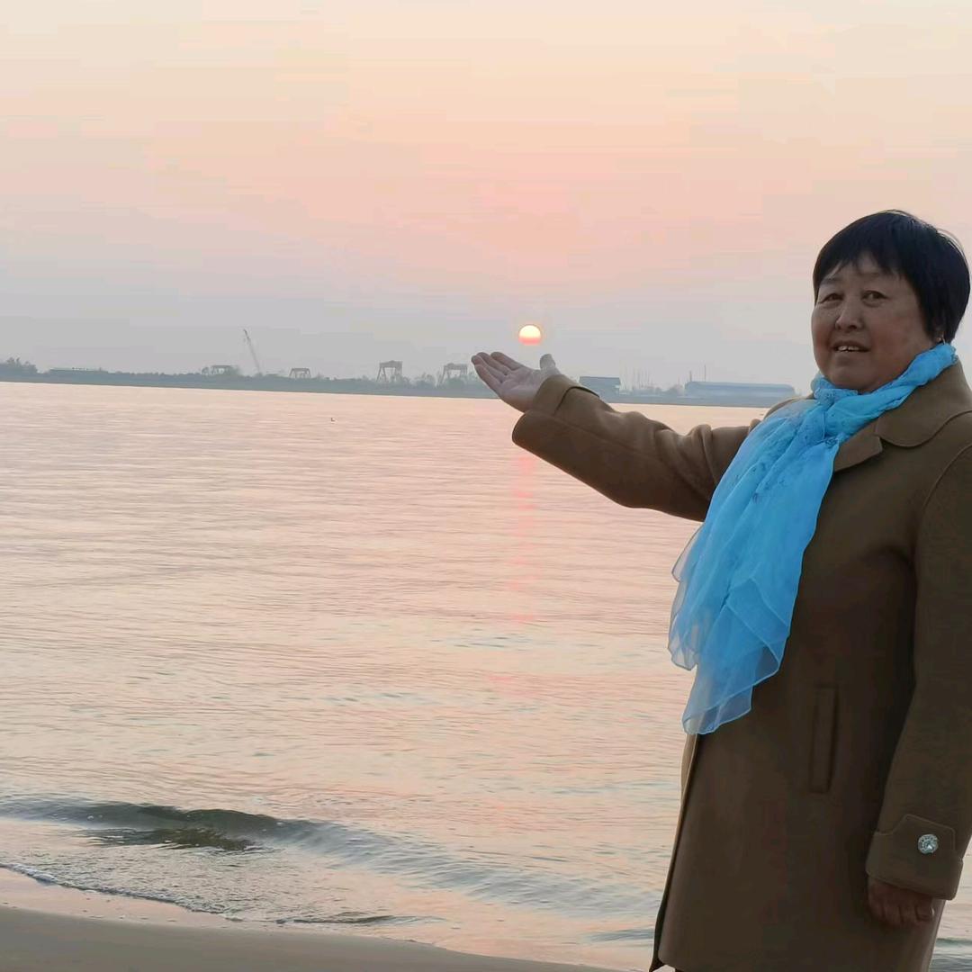 李士英
