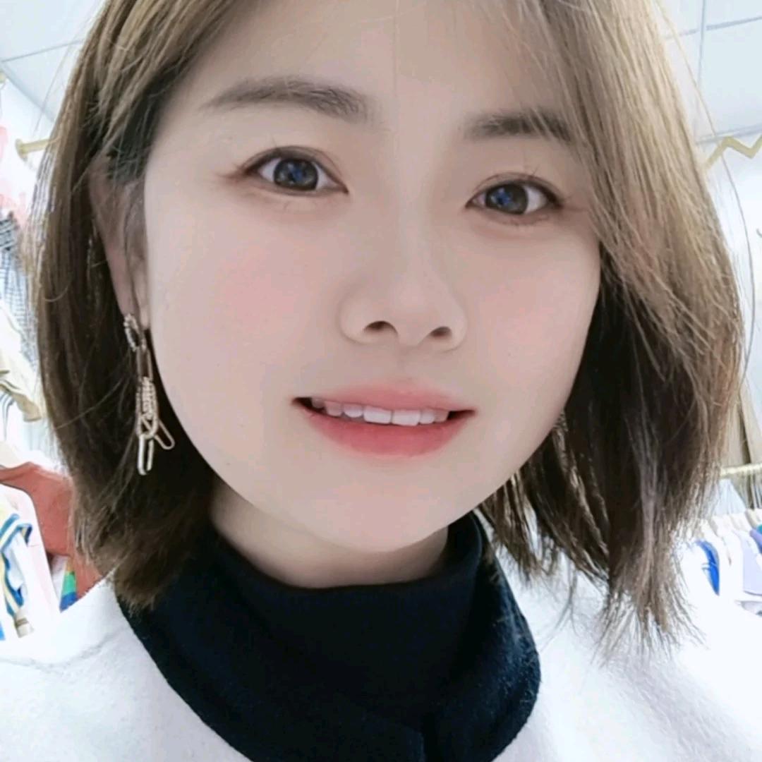 梅林童话童装店～孔垄步行街