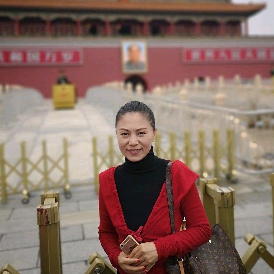 侯钇好妈妈：宋霞