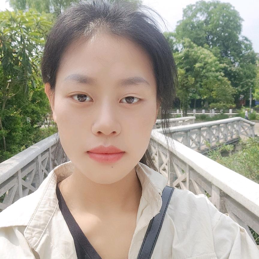 小霞