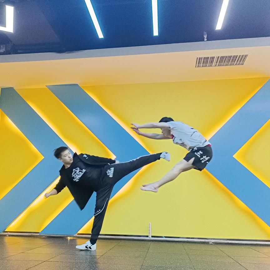 安十三格斗刘璐