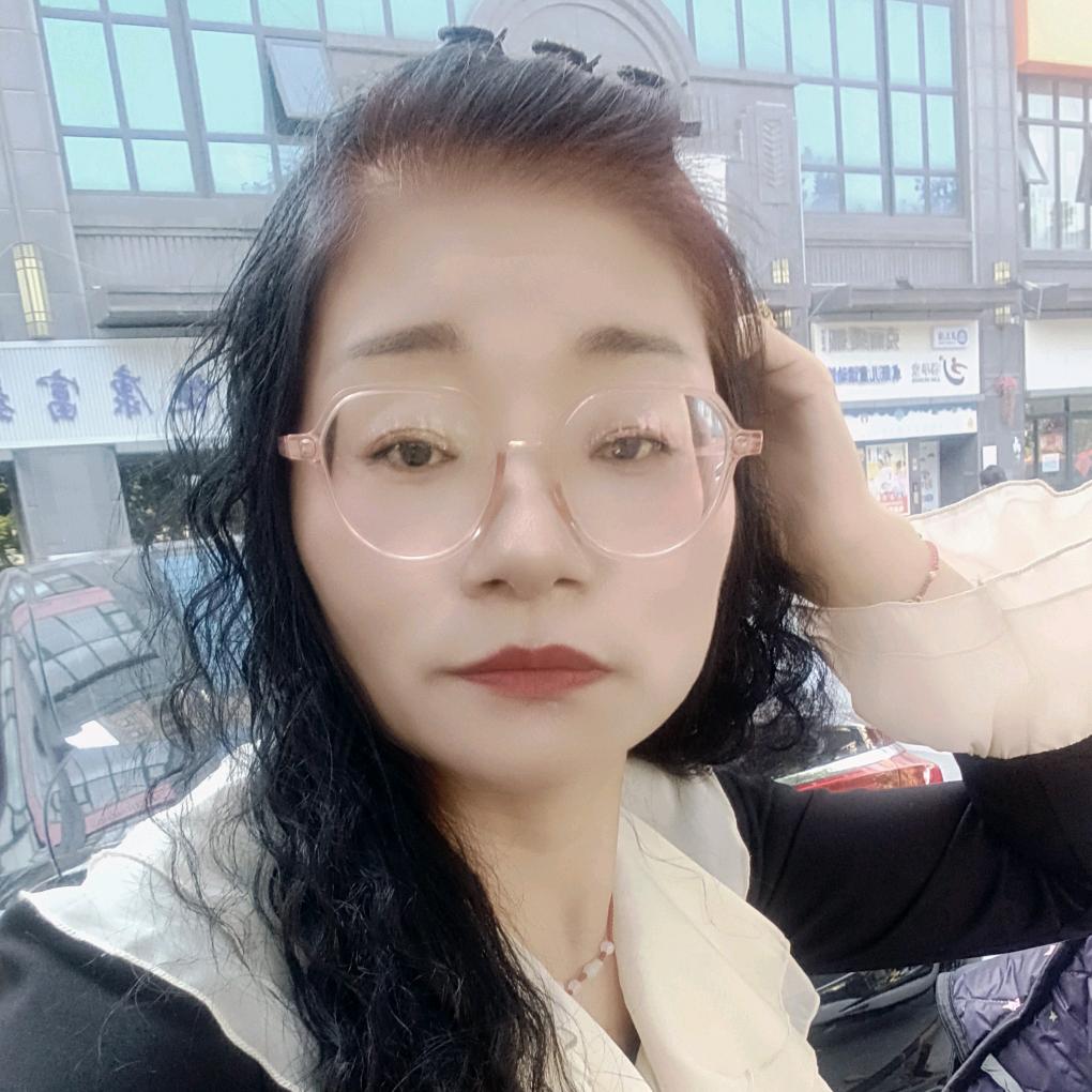 博宏洗衣干洗衣服，修衣服，洗鞋，皮衣上浆