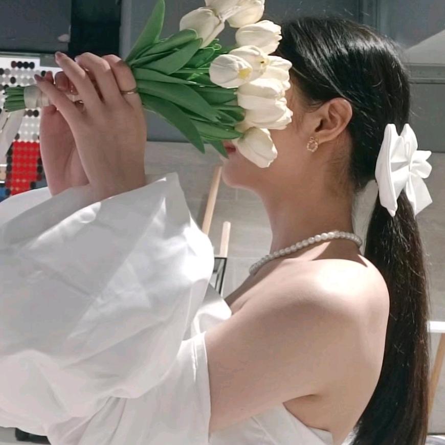 @何小怪