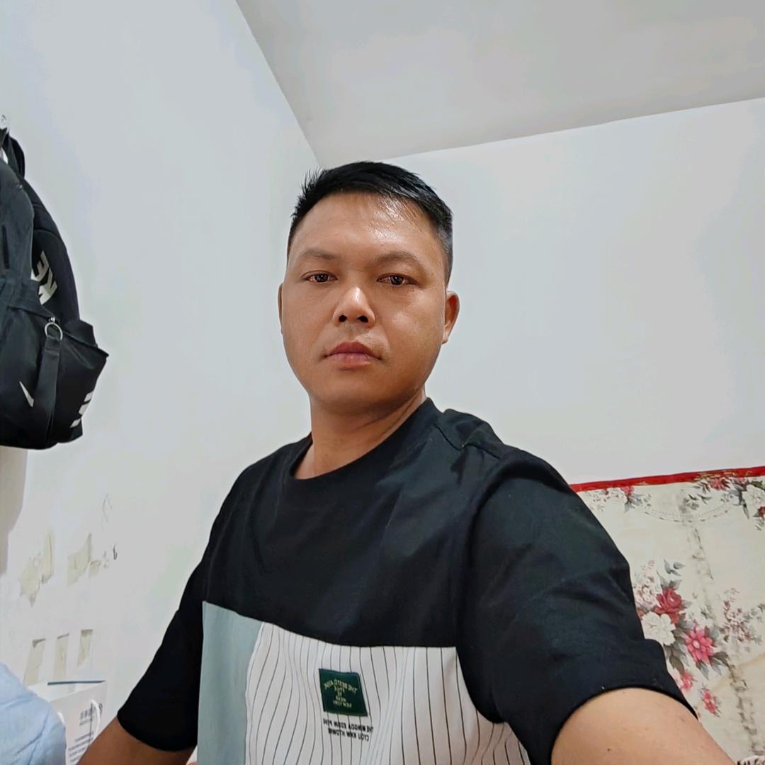 专业门窗彩钢棚“黔”石先生