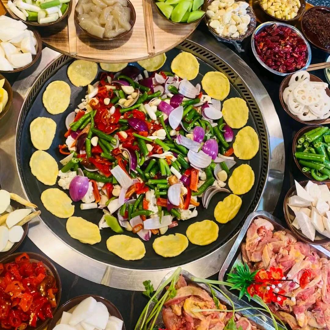 鼎御乡村柴火鸡罗姐