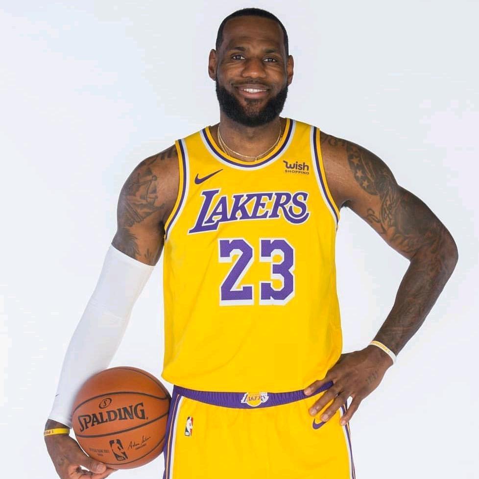 🏀酷酷的詹