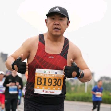 奔跑的农资人