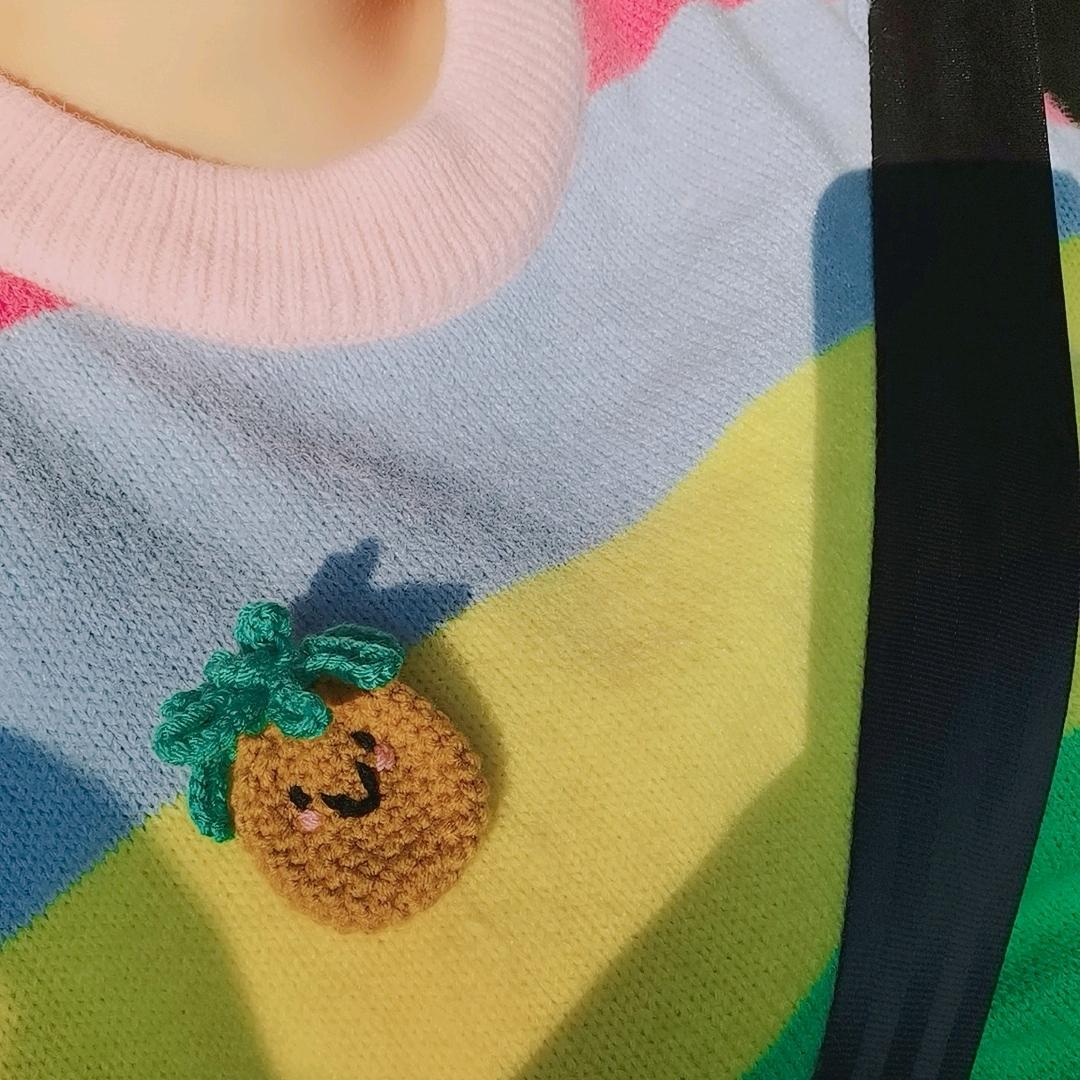 大鹅玩毛线