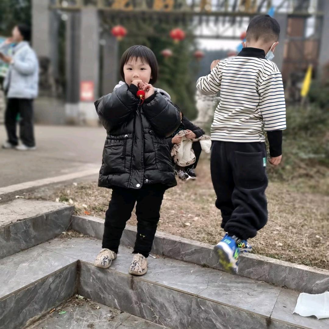 周周(早5:20)首播