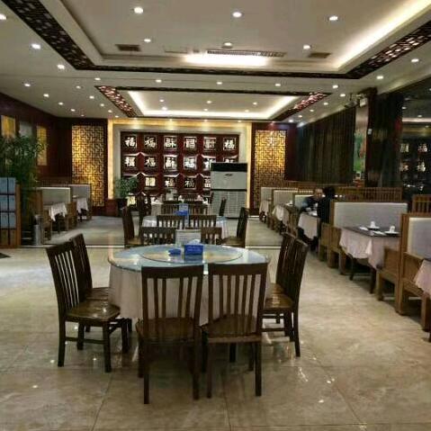 鸿运饺子英姐