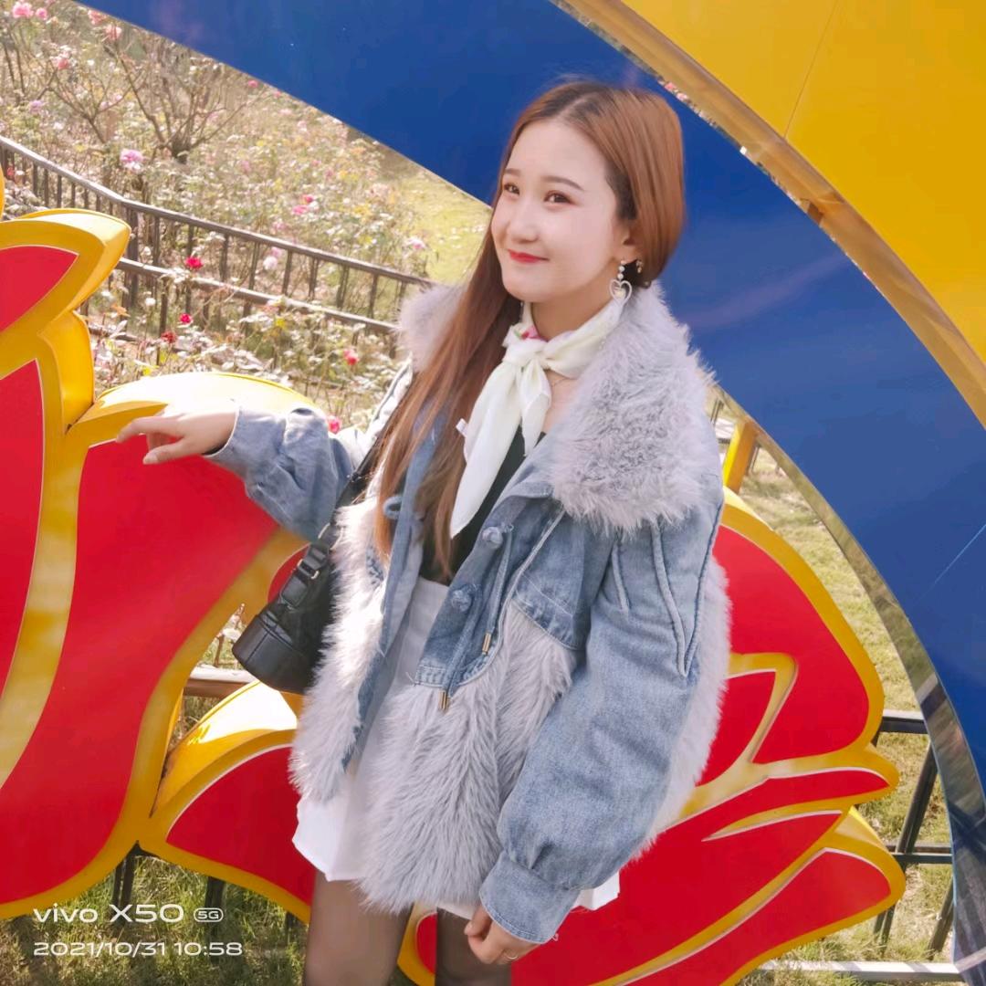 小梅子8899