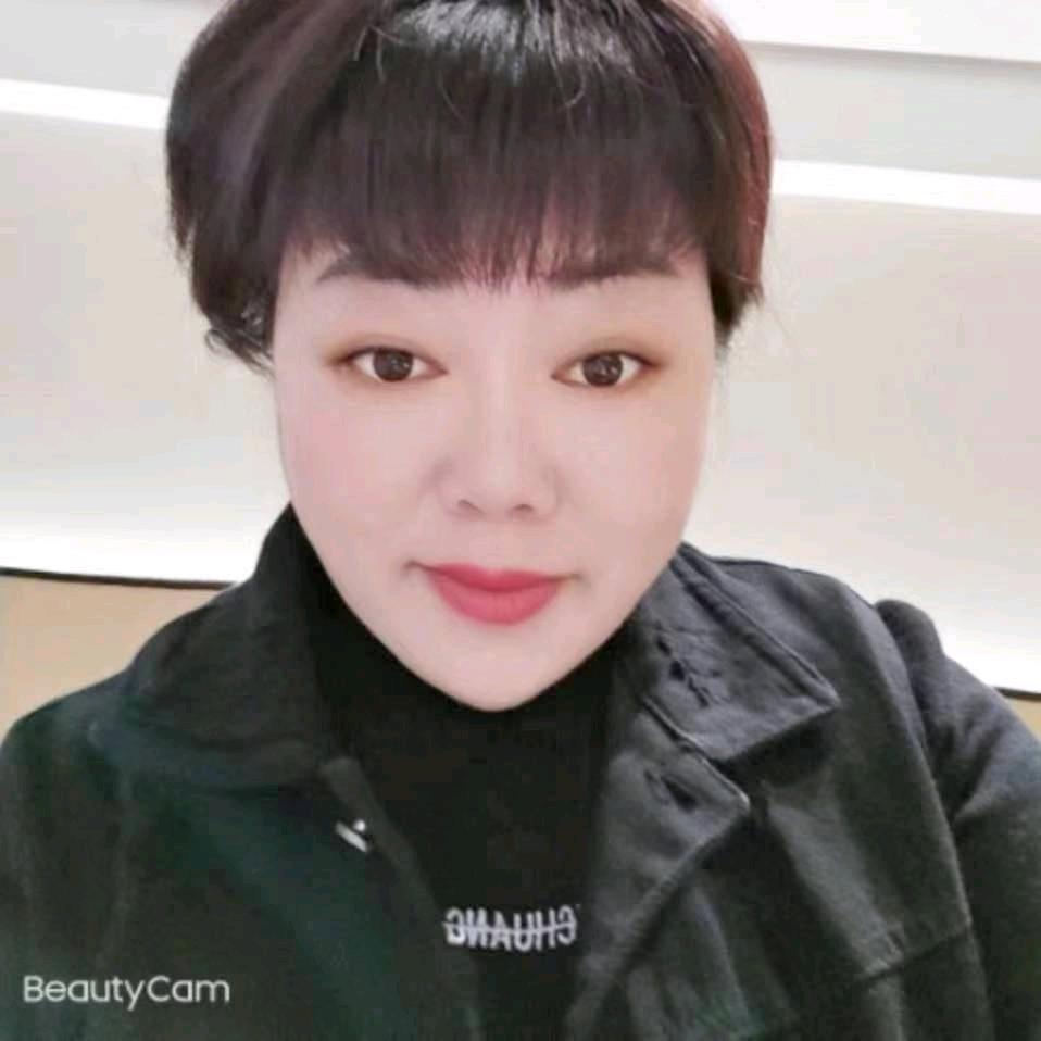 章彩妃