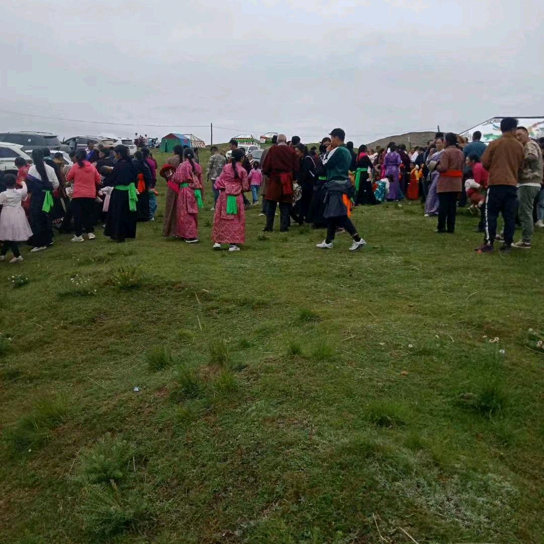 圈子不同别硬处