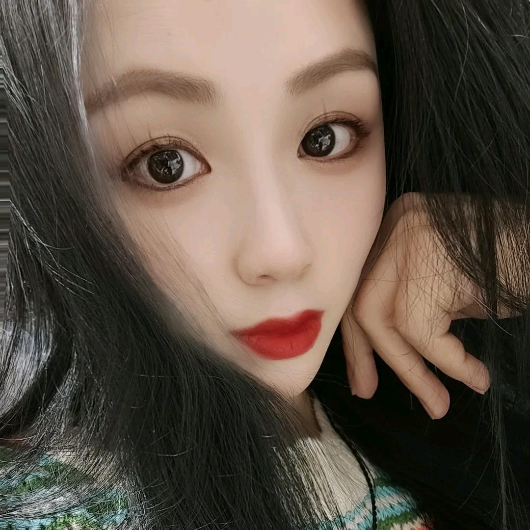 琉璃，女装