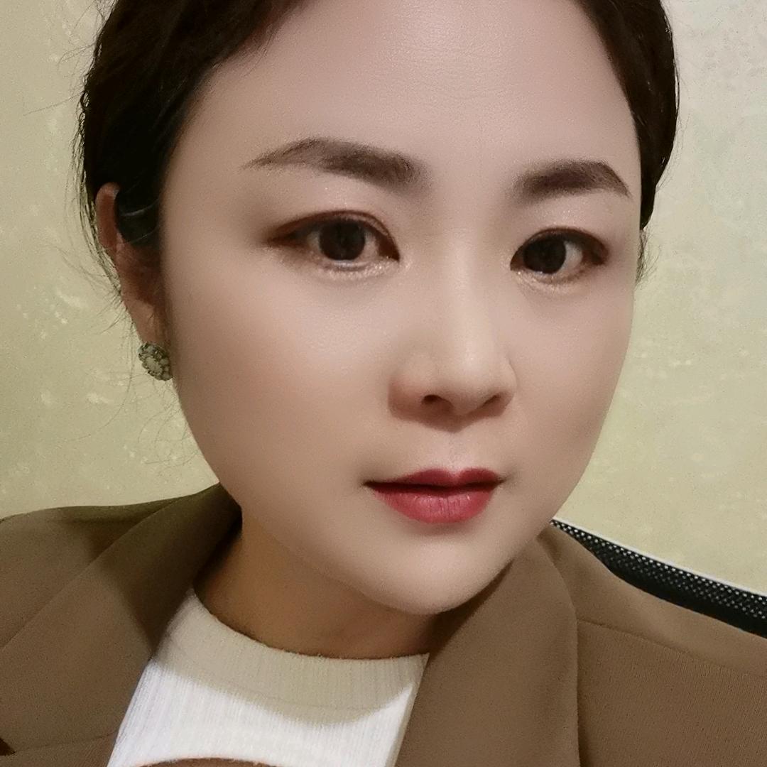 丽丽  ☔️一个人