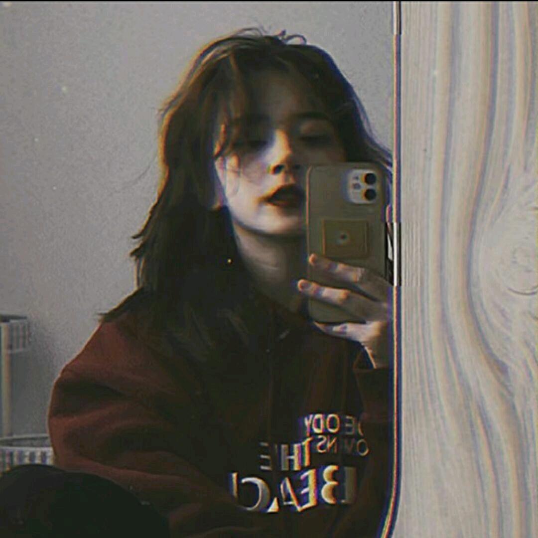 江影不想隐