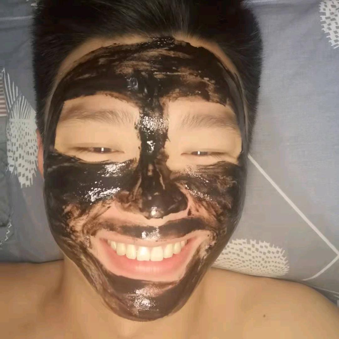 yM