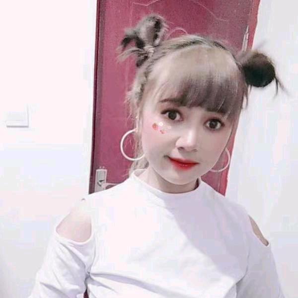 云殊（冲一万粉丝）