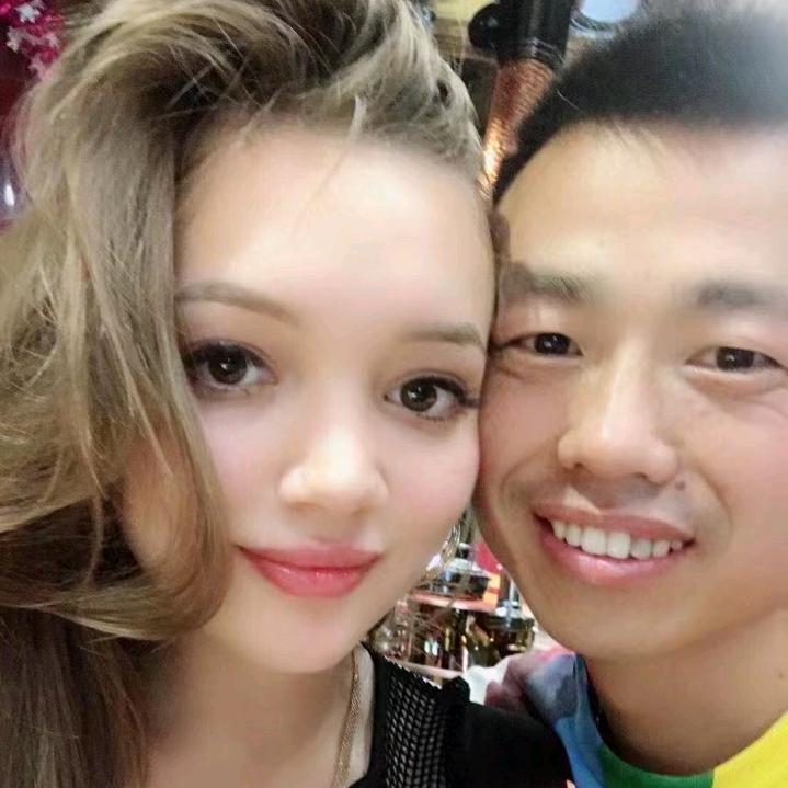 王海水户外俄罗斯美女