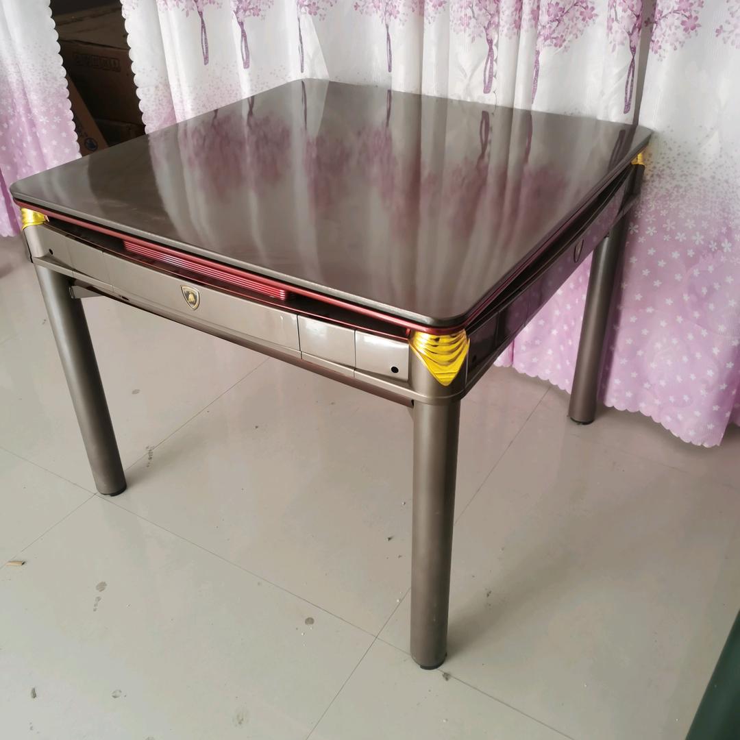 吴城宏勋麻将机