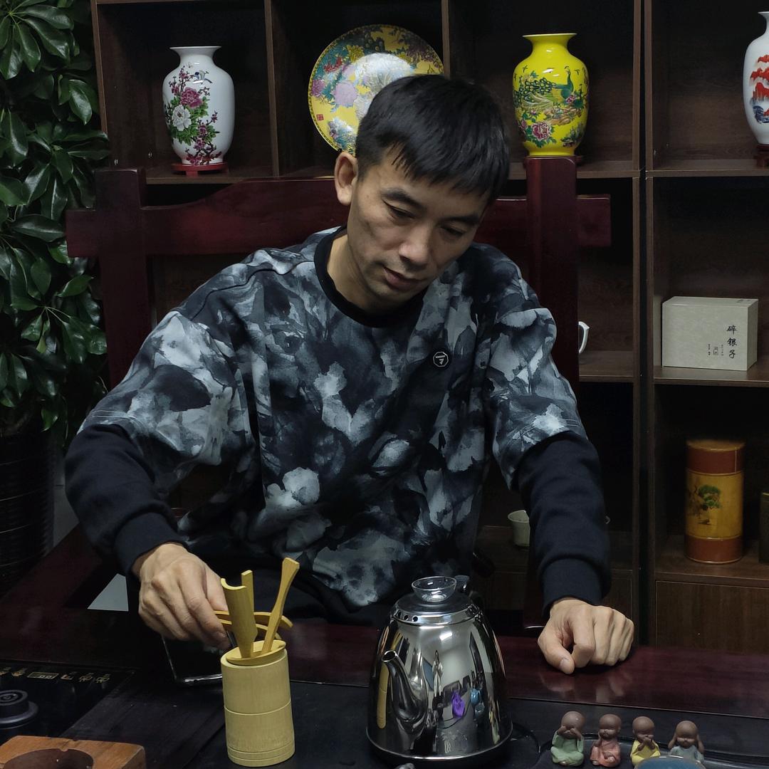 手 机 控