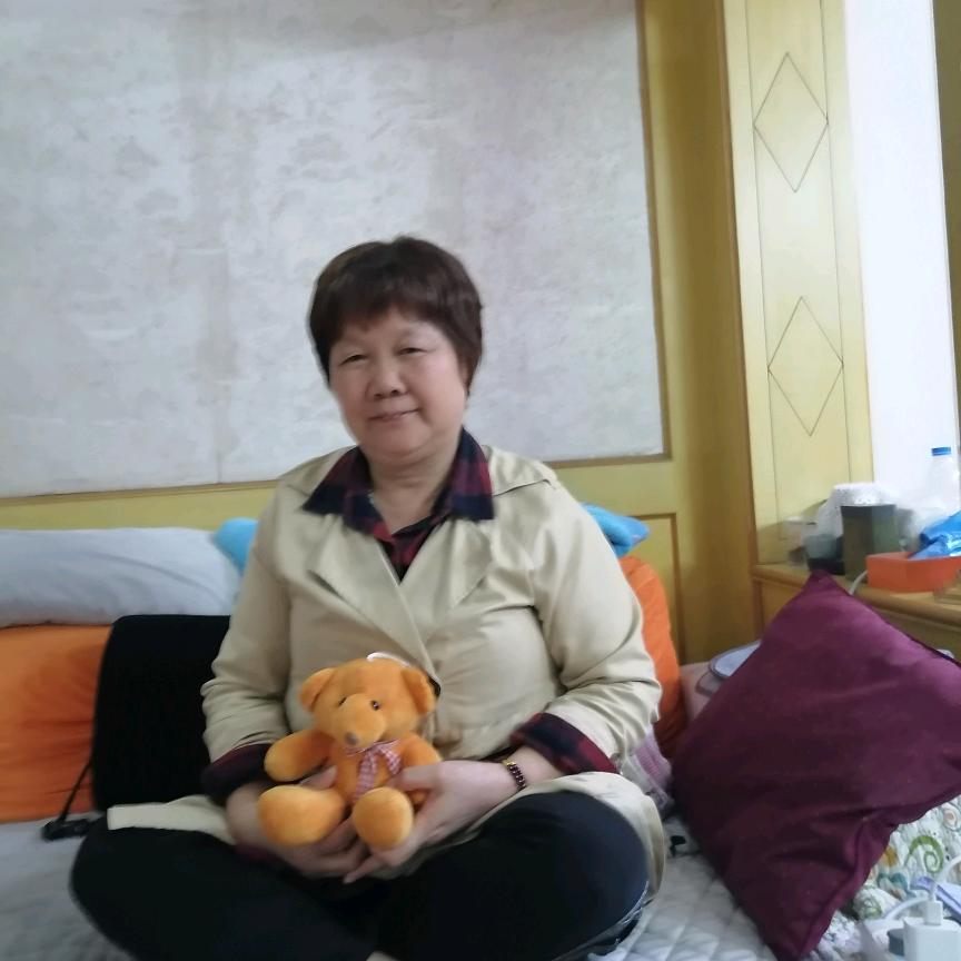 小鱼，拒绝私聊。
