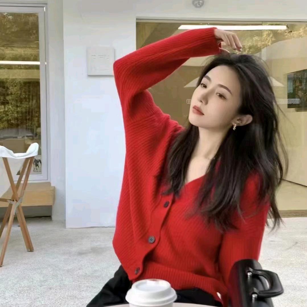 羊绒时装穿搭顾问-莎莎