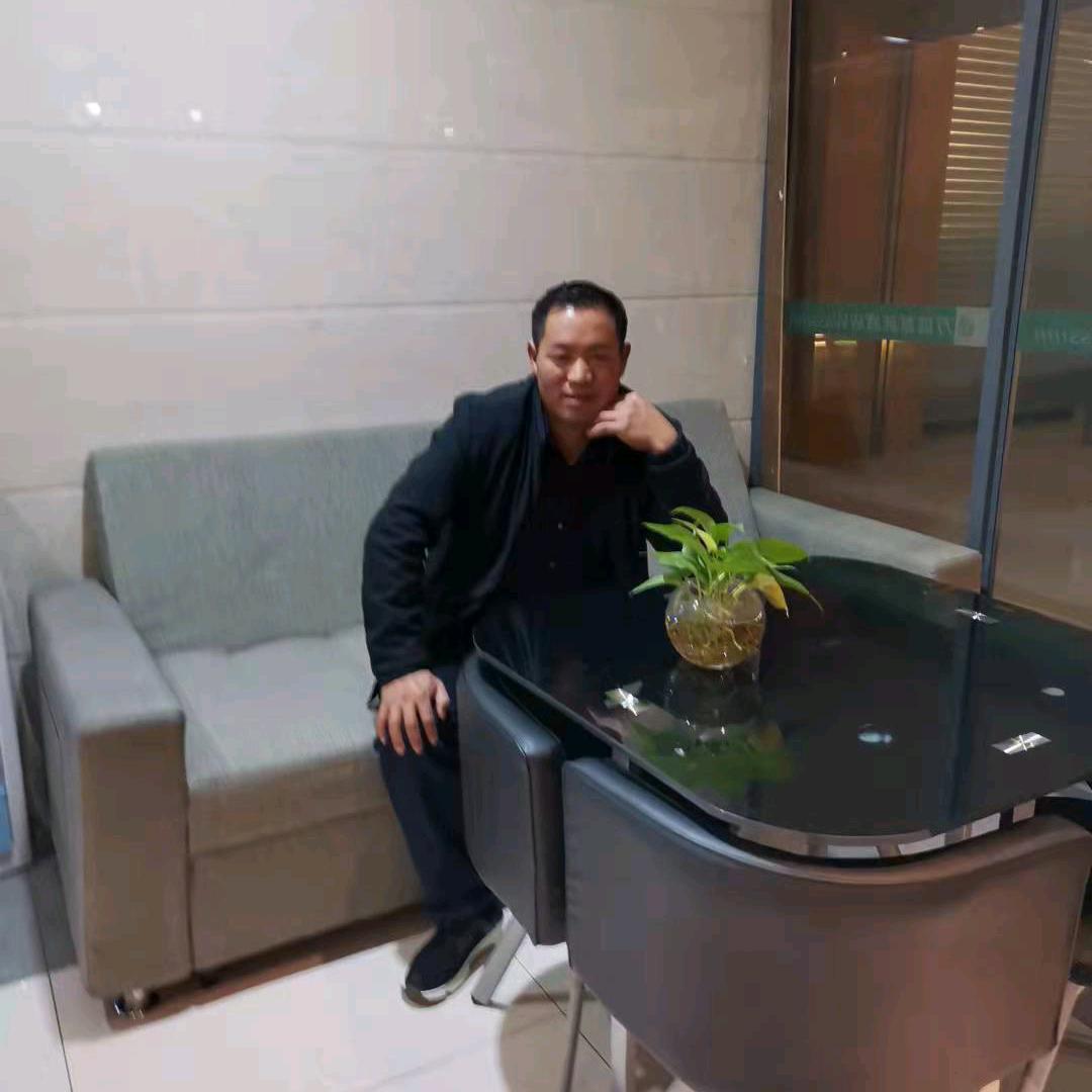 马胡赛尼，在奇台，