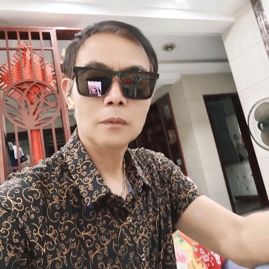 曳舞伟伟🇺🇸