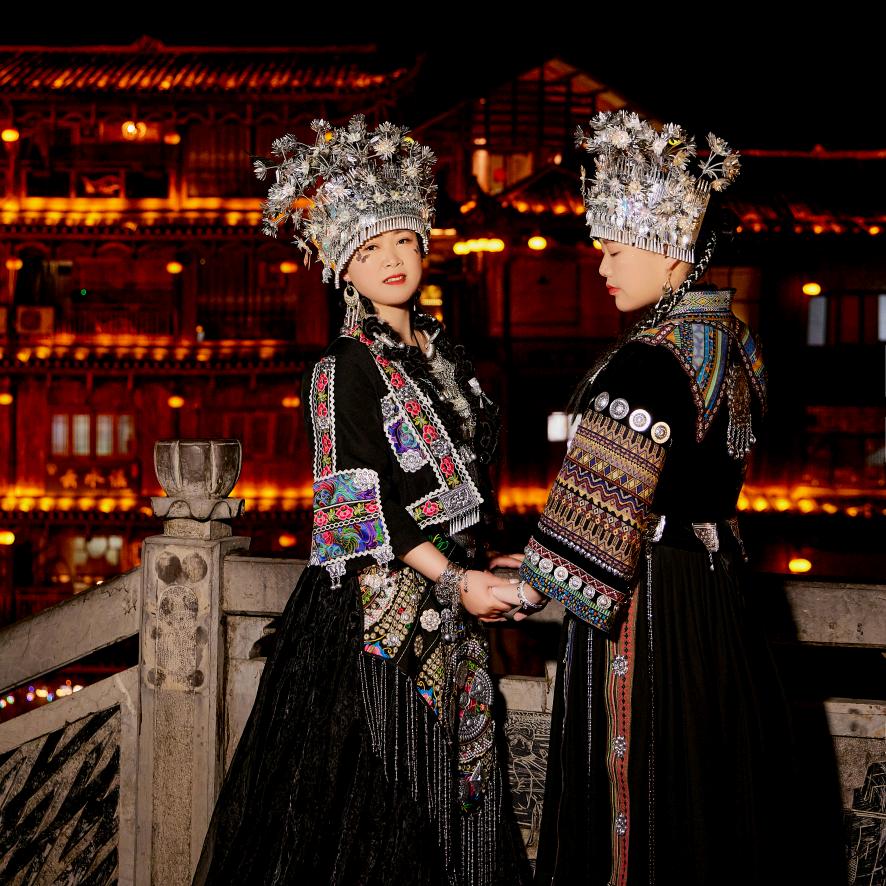 慈利白宫城亿口香三毛烧烤