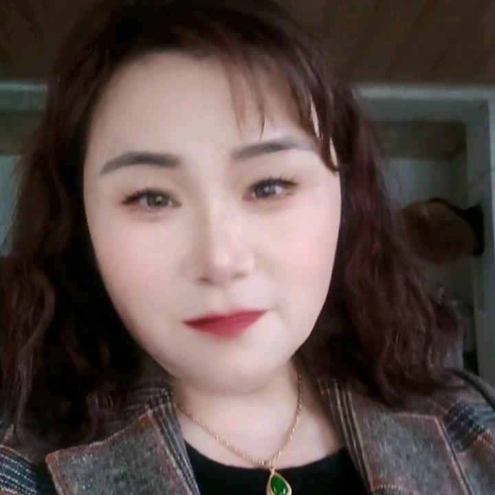 爱唱歌的周儿呦