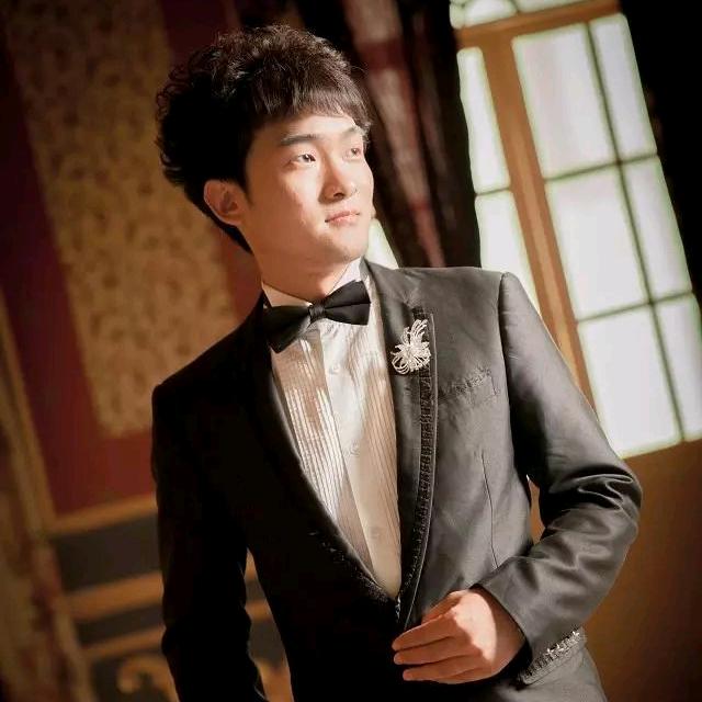 小啊斌⚡⚡⚡⚡