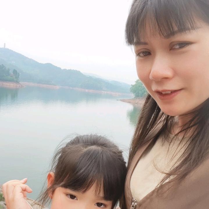 朱朱时尚精品店