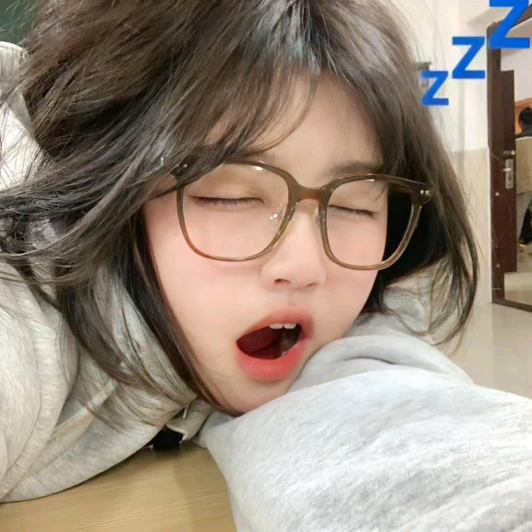 小🐑咩咩.