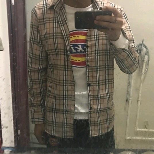 王浩.