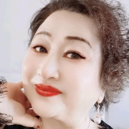 开心的云
