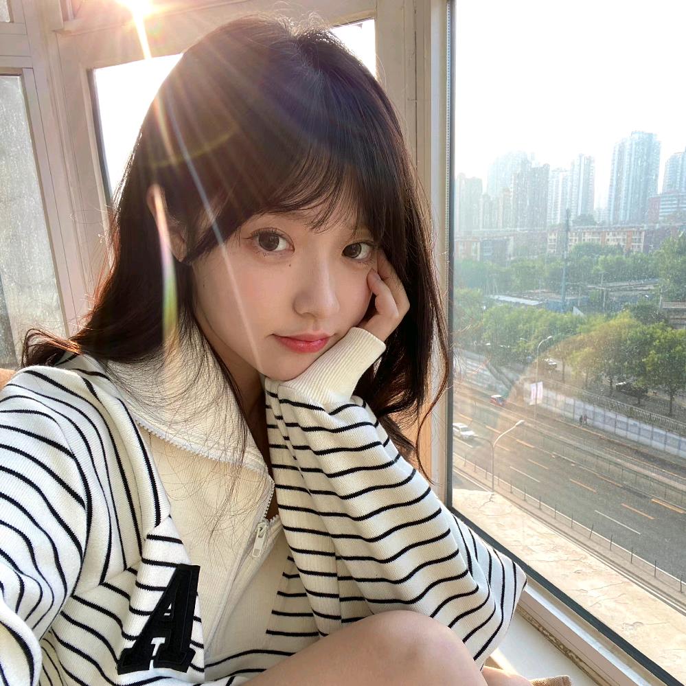 泡芙味的me