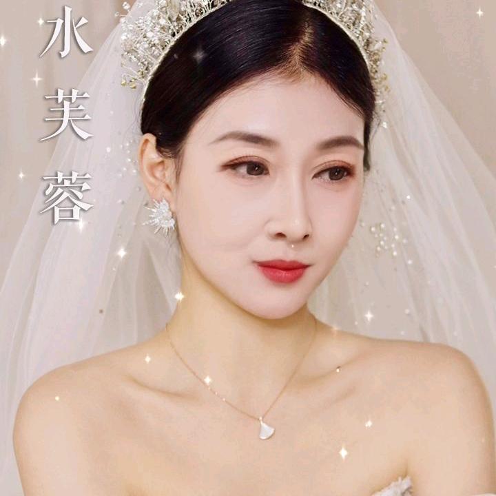 江安自信姐姐