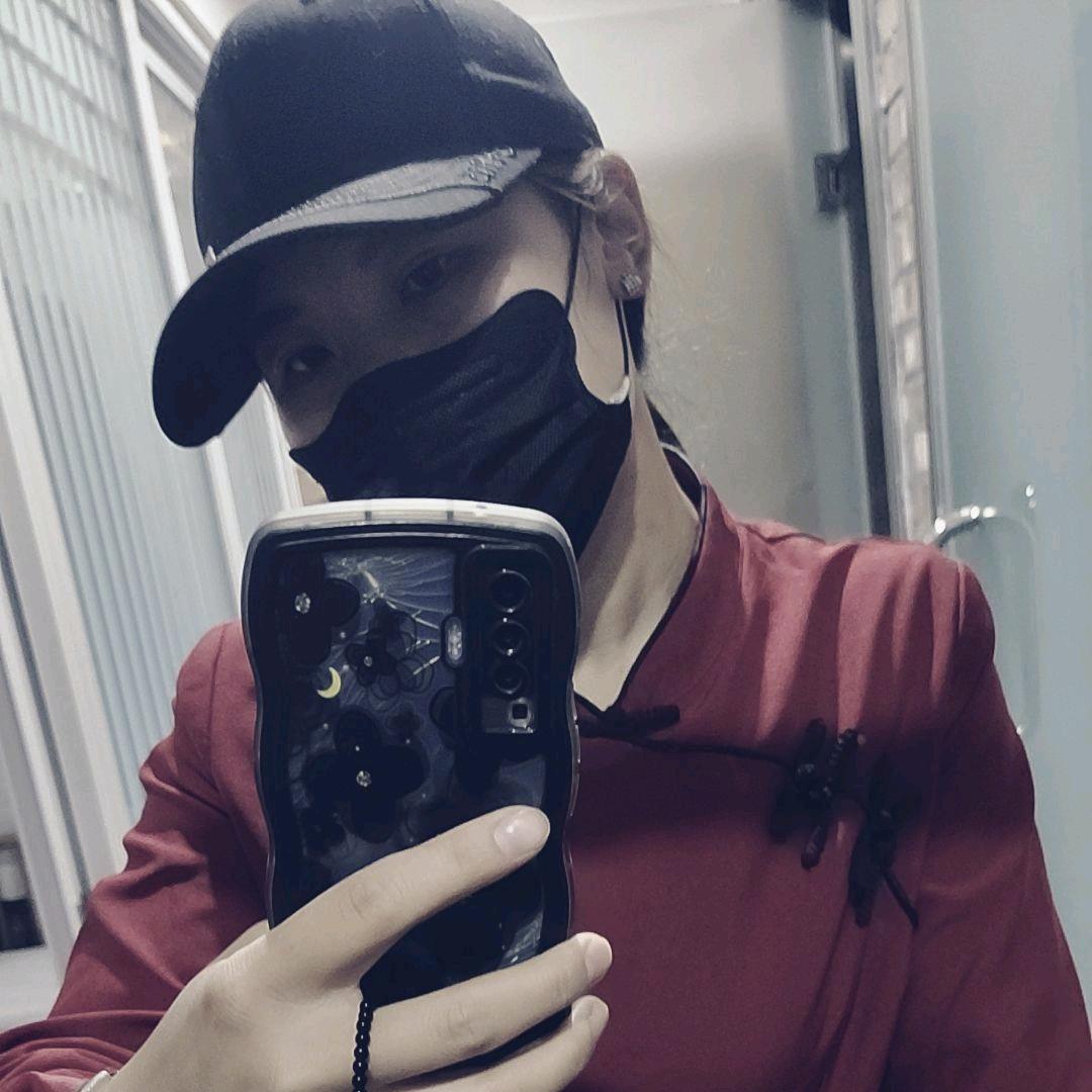 浅浅的笑@而不语