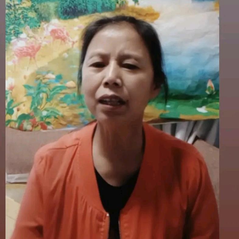 罗大姐小号(中午12:10开播)