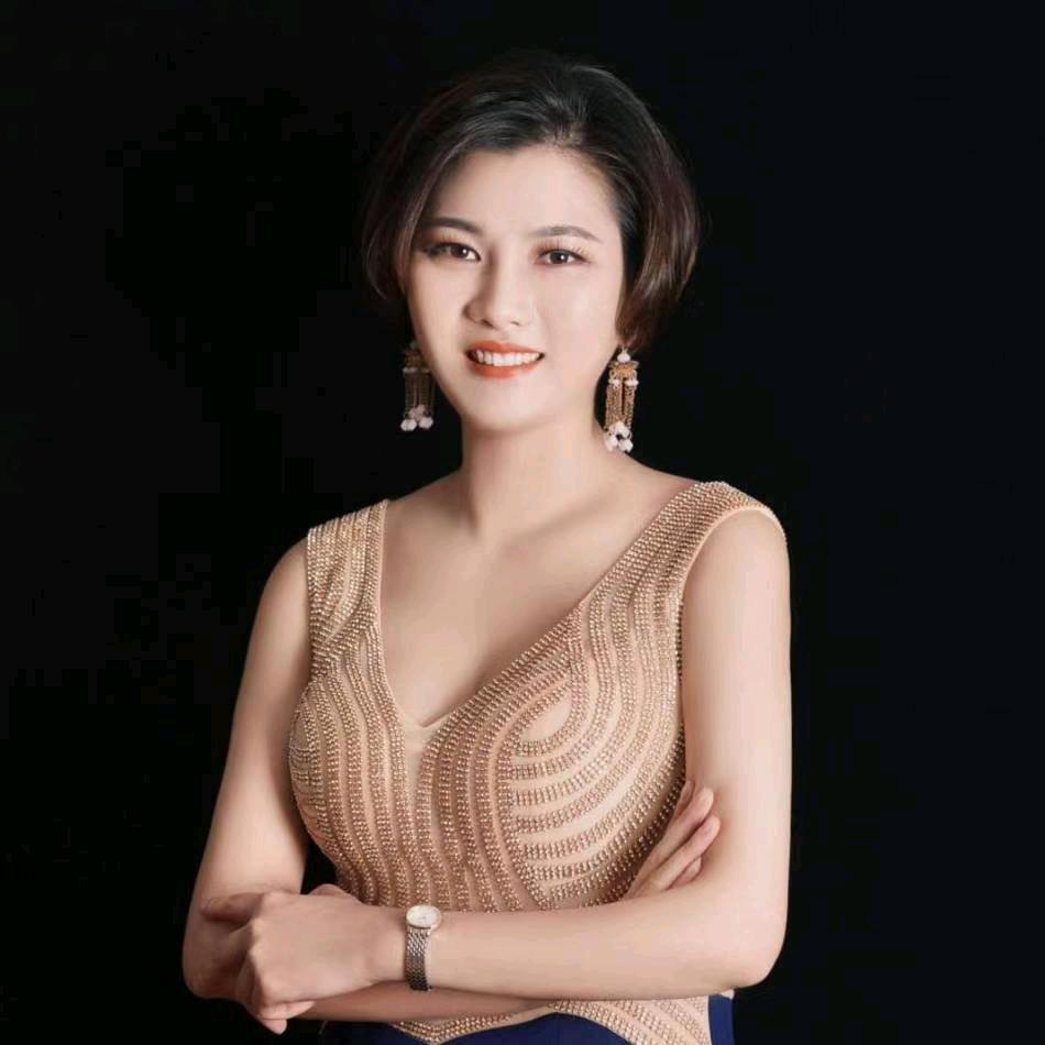 艺华(沉香与萌宠)