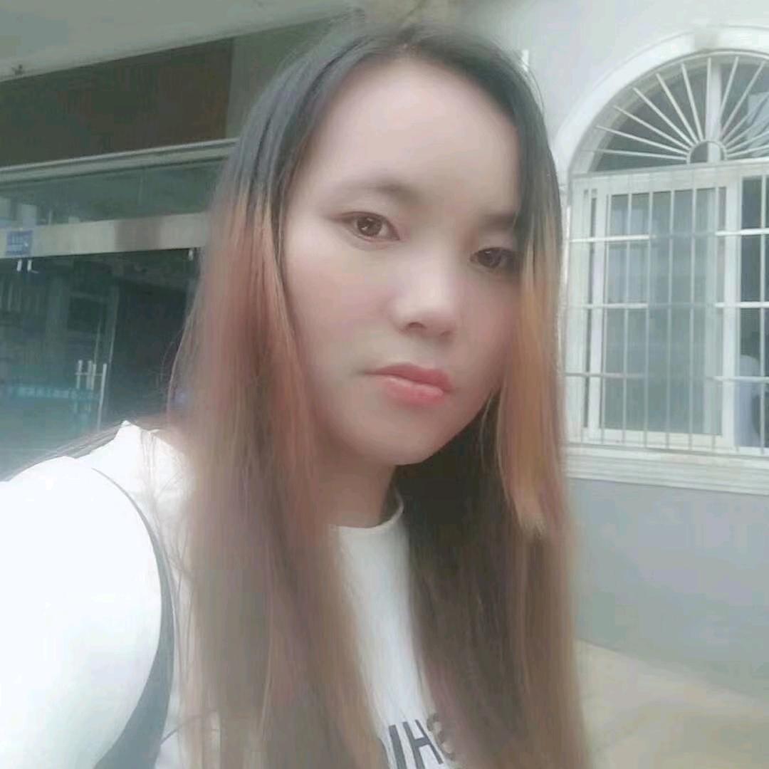 单亲妈妈。