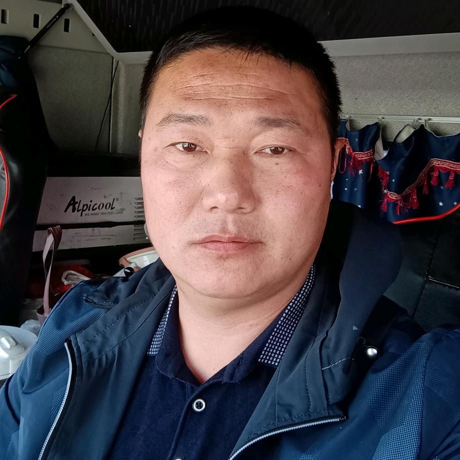 开着卡车唱着歌