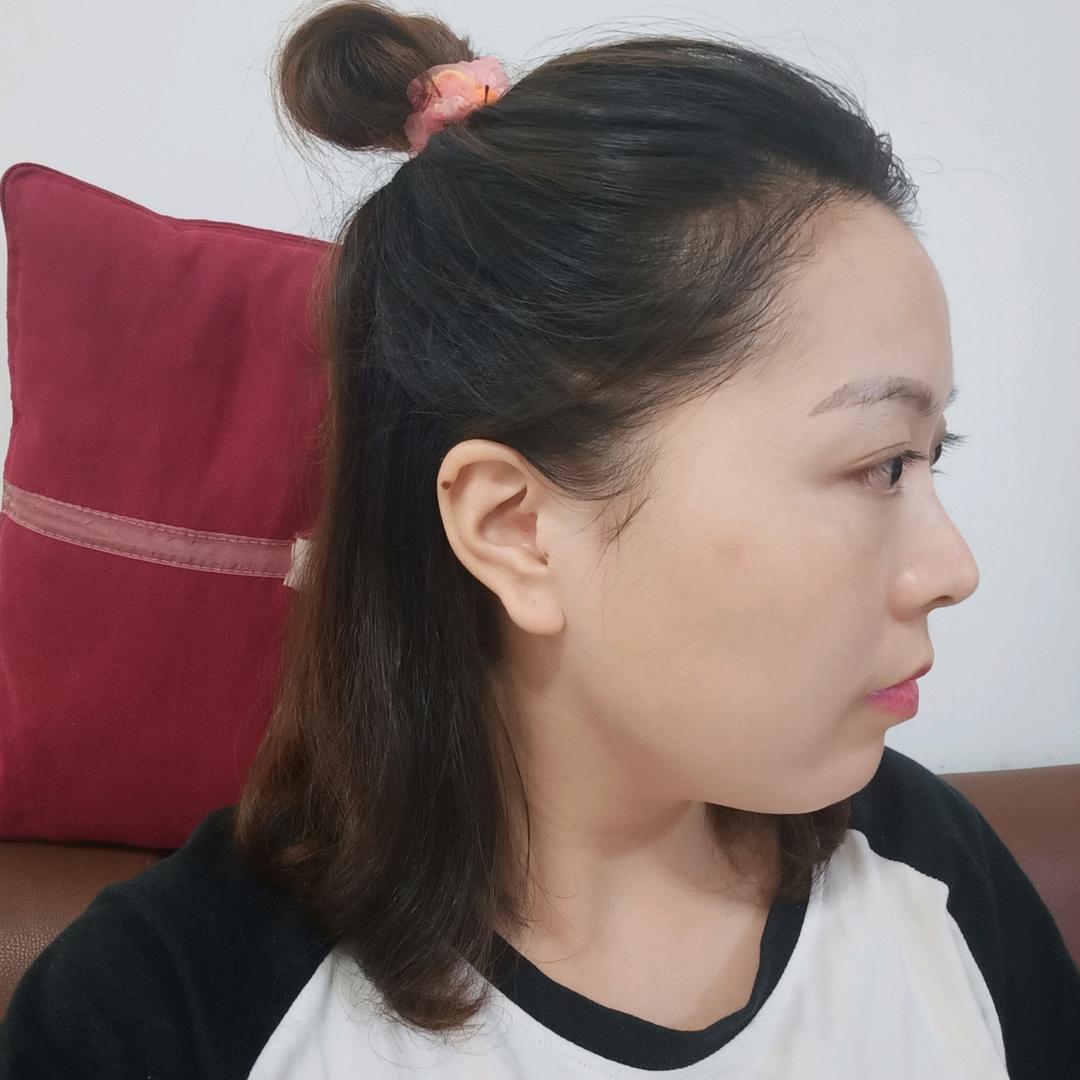 陈晨.